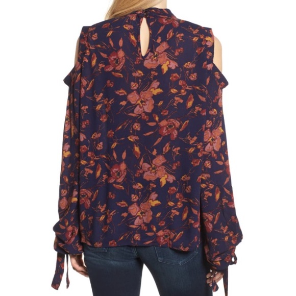 Nordstrom Tie Sleeve Cold Shoulder Top - Picture 2 of 7